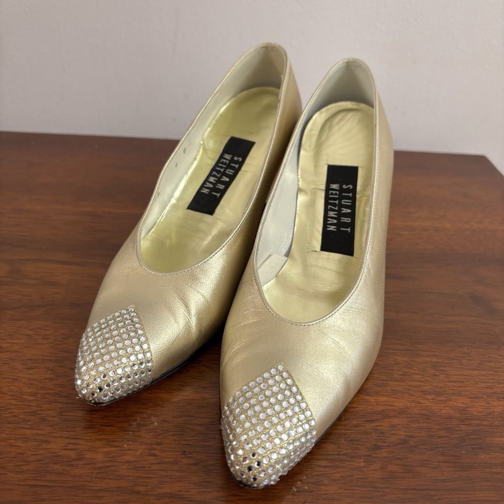 Stuart Weitzman Women's Vintage Gold Pumps‎ Pointed Jewel Covered Toes Size 6B